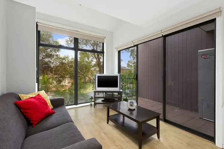 Second view of Homely house listing, 34 Karl Court, Bundoora VIC 3083