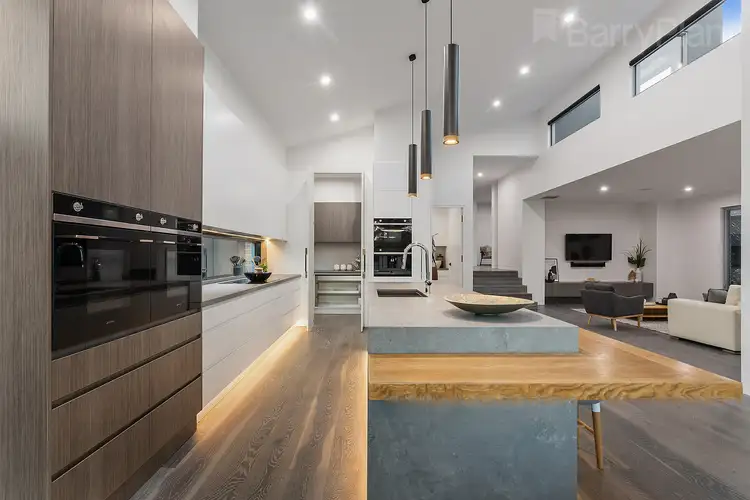 Second view of Homely house listing, 204 Waiora Road, Rosanna VIC 3084
