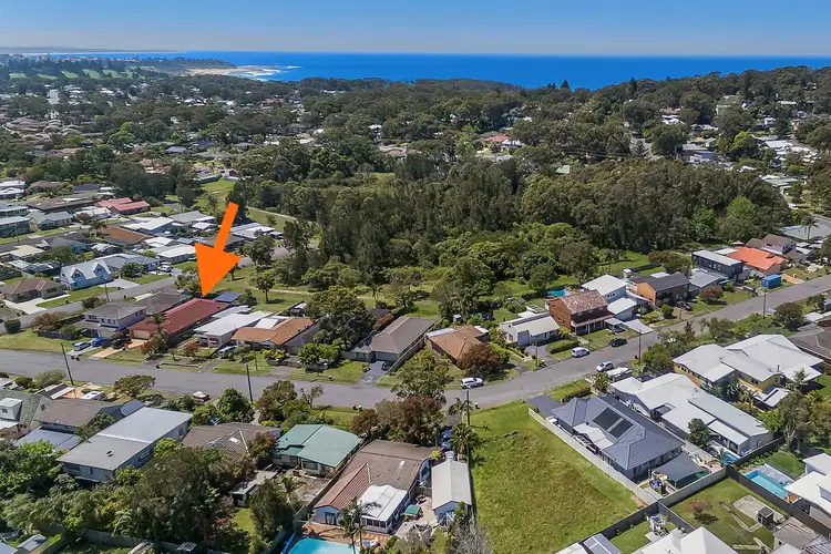 4 Papala Avenue, Bateau Bay NSW 2261