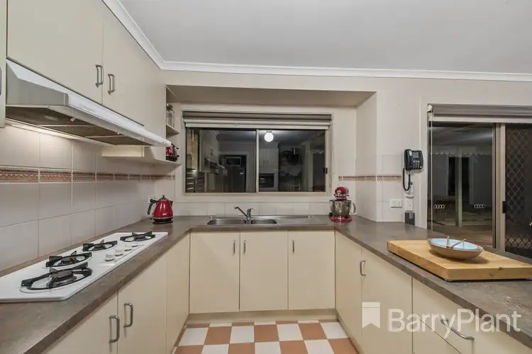 Sixth view of Homely house listing, 7 Sark Court, Hoppers Crossing VIC 3029