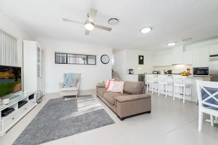 6/300 Seven Hills Road, Kings Langley NSW 2147