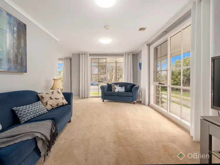 4 Janden Close, Knoxfield VIC 3180