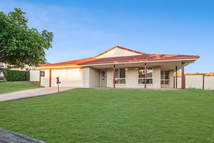 23 Clearmount Crescent, Carindale QLD 4152