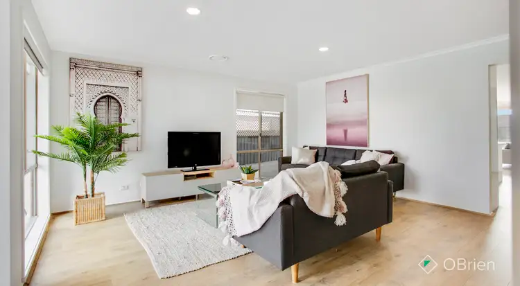 9 Oates Court, Cranbourne North VIC 3977