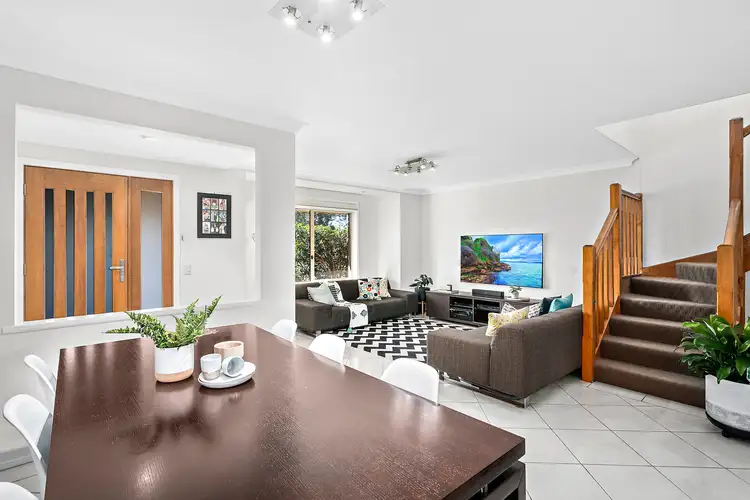 Fourth view of Homely house listing, 6 Woodglen Place, Horsley NSW 2530