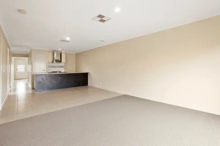 Fifth view of Homely house listing, 7 Bianca Boulevard, Tarneit VIC 3029