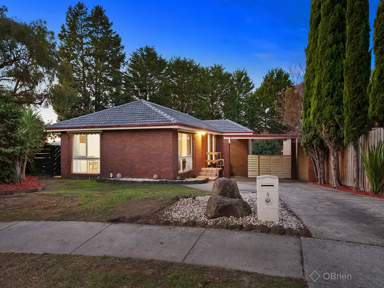 5 Portland Place, Endeavour Hills VIC 3802