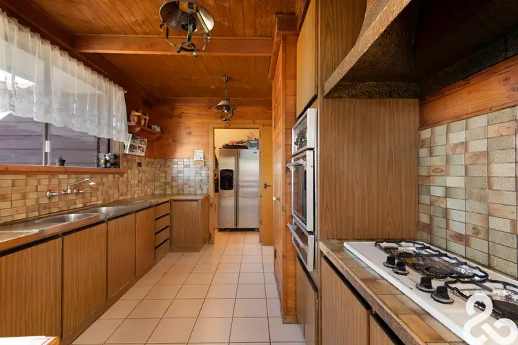 Fourth view of Homely house listing, 10 Riviera Court, Thomastown VIC 3074