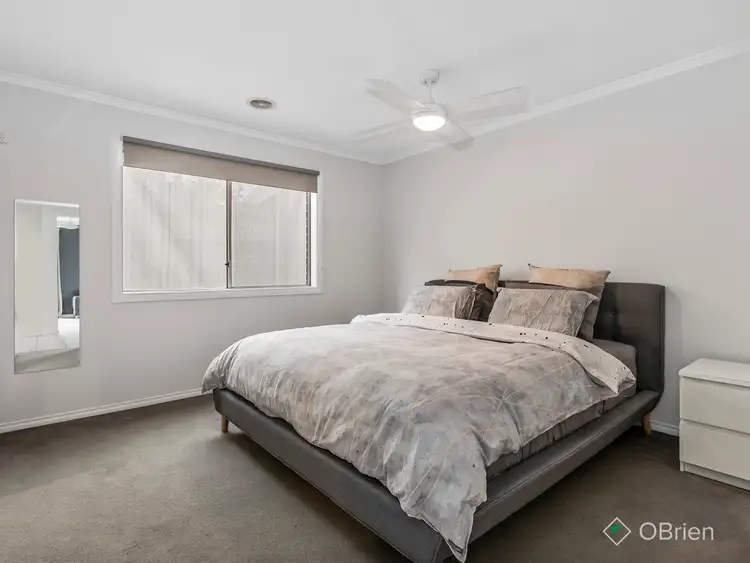 Sixth view of Homely house listing, 7 Barrine Court, Skye VIC 3977