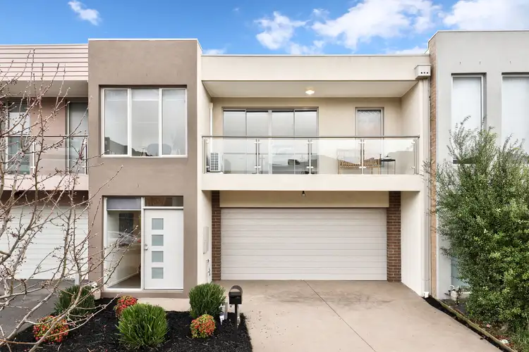 18 Cavell Drive, Craigieburn VIC 3064
