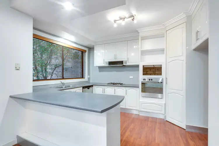 1/8 Buckingham Street, Sydenham VIC 3037