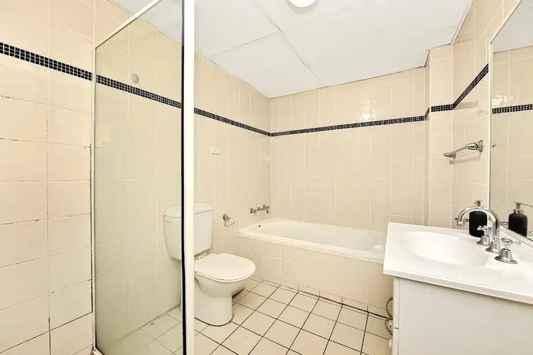 Fourth view of Homely apartment listing, 6/5 Exeter Road, Homebush West NSW 2140