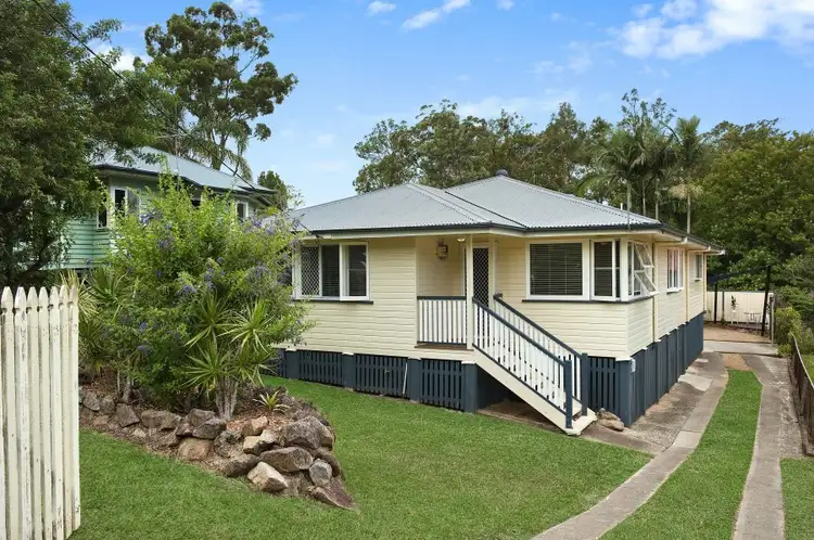 14 Fry Street, Holland Park QLD 4121