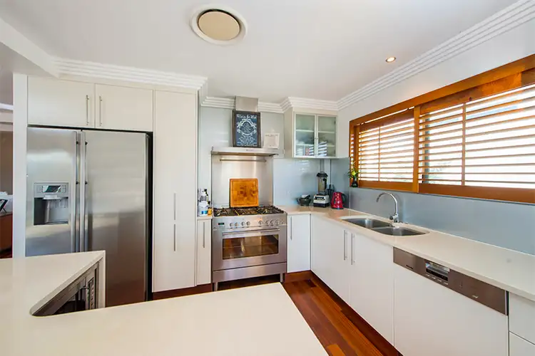 18 Seabeach Avenue, Mermaid Beach QLD 4218