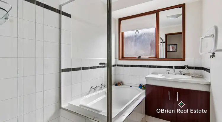 Fifth view of Homely house listing, 7 Garalima Court, Frankston VIC 3199