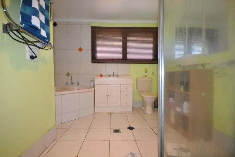 Seventh view of Homely house listing, 5 Arunta Place, Lavington NSW 2641