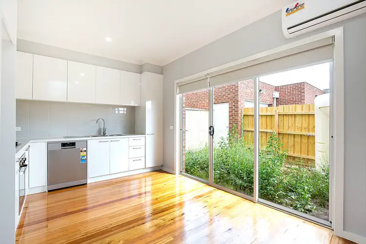 Seventh view of Homely townhouse listing, 2/170-172 Hilton Street, Glenroy VIC 3046