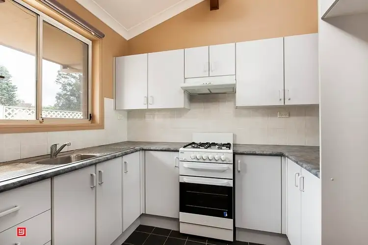 Third view of Homely villa listing, 1/21 Turner Esplanade, East Corrimal NSW 2518