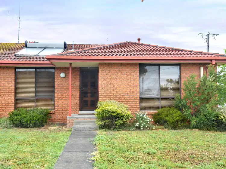 3/4 Wall Street, Sebastopol VIC 3356
