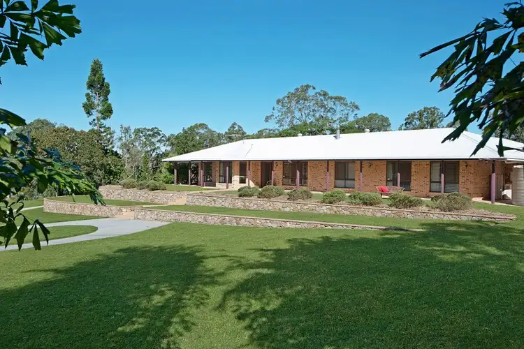 2 Greenwood Crescent, Samford Valley QLD 4520