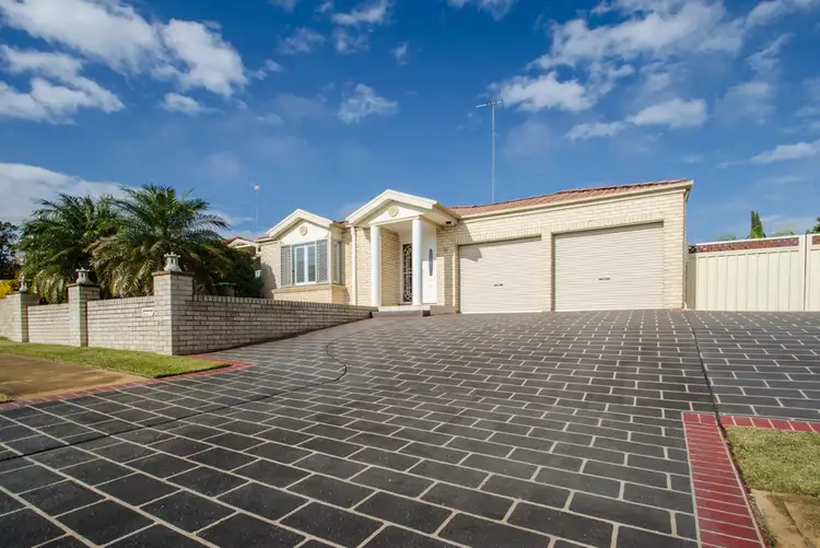 16 Laguna Drive, Glenmore Park NSW 2745