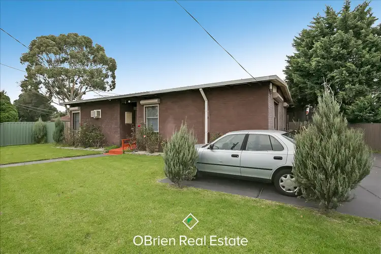 2 Ballarto Road, Frankston North VIC 3200