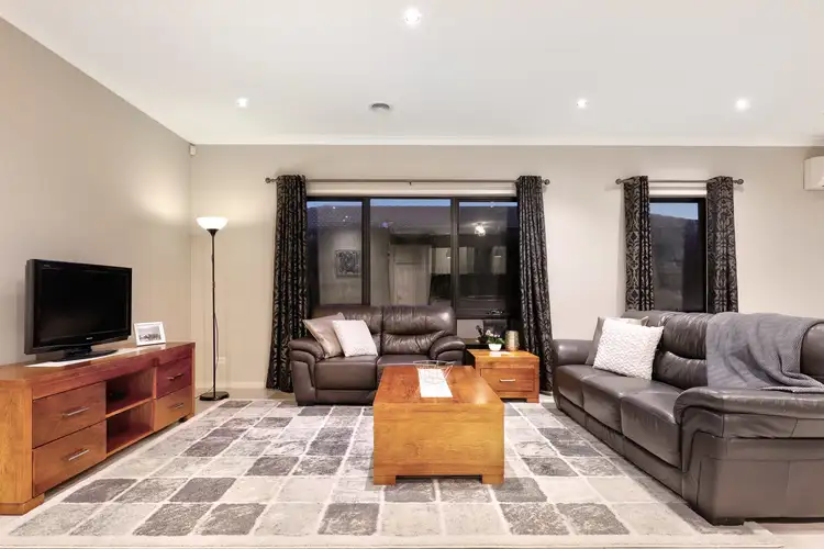 Sixth view of Homely house listing, 25 Pinnacle Drive, Craigieburn VIC 3064