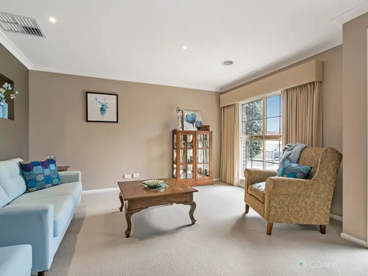Second view of Homely house listing, 7 Wagtail Court, Narre Warren VIC 3805