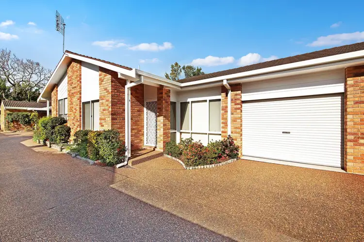 2/33 Webb Street, East Gosford NSW 2250