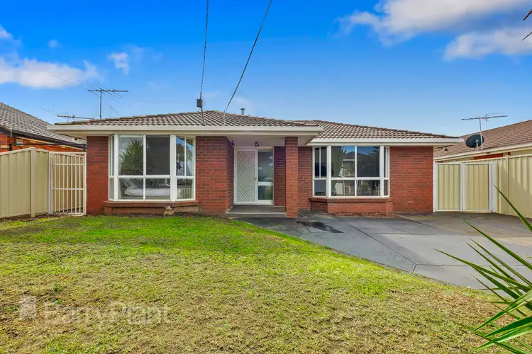 4 Coach Court, Kings Park VIC 3021