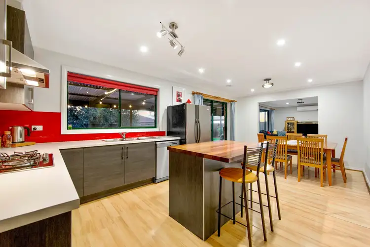 Fifth view of Homely house listing, 3 Brady Close, Lynbrook VIC 3975