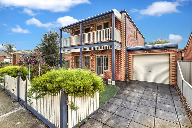 Second view of Homely house listing, 6 Waterdale Rise, Craigieburn VIC 3064