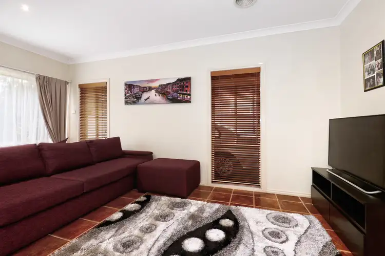 Fifth view of Homely house listing, 6 Waterdale Rise, Craigieburn VIC 3064