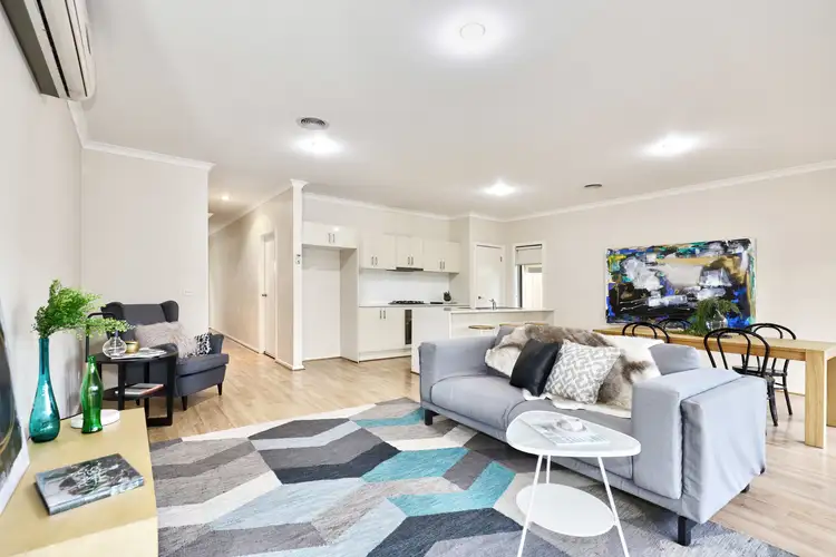 Fifth view of Homely house listing, 38 Highbury Circuit, Craigieburn VIC 3064