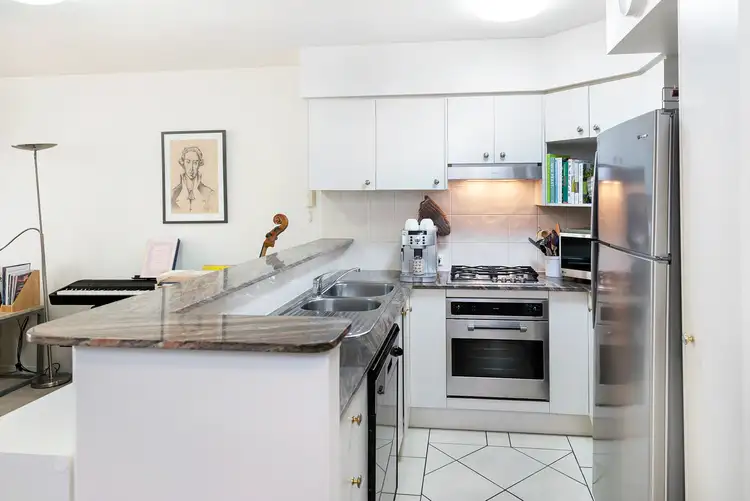 Fourth view of Homely unit listing, 8/5 Chasely Street, Auchenflower QLD 4066