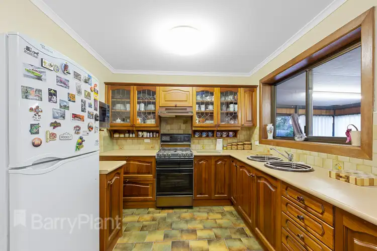 Sixth view of Homely house listing, 16 Gumtree Close, St Albans VIC 3021