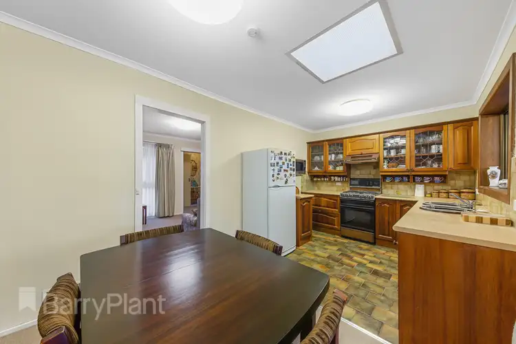 Seventh view of Homely house listing, 16 Gumtree Close, St Albans VIC 3021