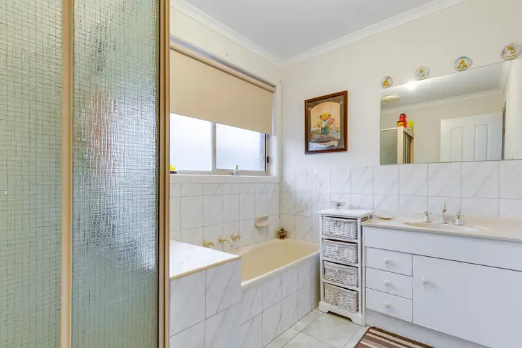 Seventh view of Homely unit listing, 2/17 Proctor Crescent, Keilor Downs VIC 3038
