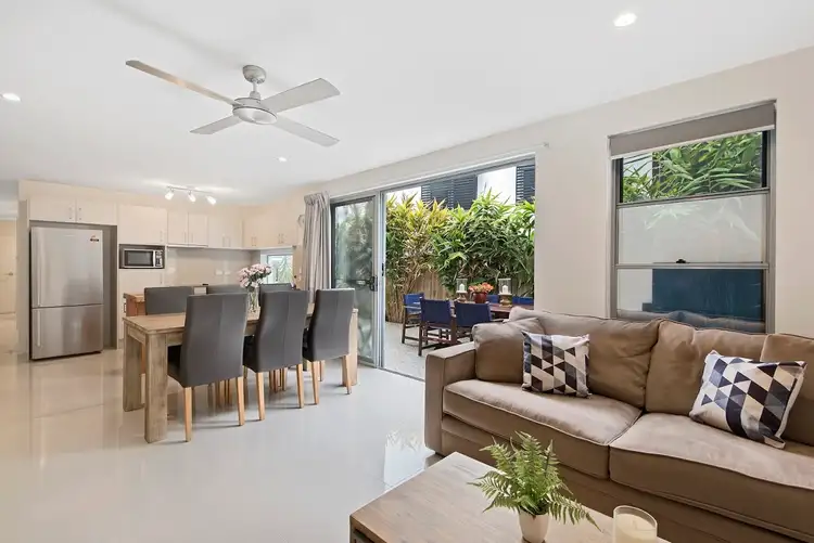 3/42 Latimer Street, Holland Park QLD 4121