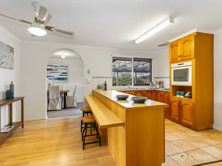 Fifth view of Homely house listing, 8 Devas Court, Carrum Downs VIC 3201