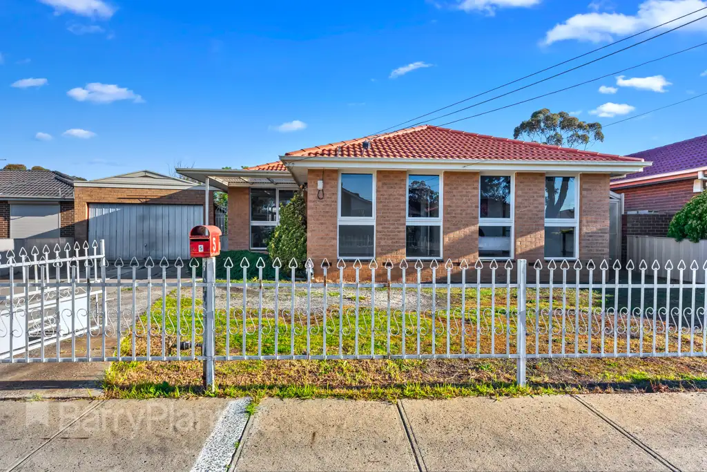 Main view of Homely house listing, 5 Yan Yean Place, St Albans VIC 3021