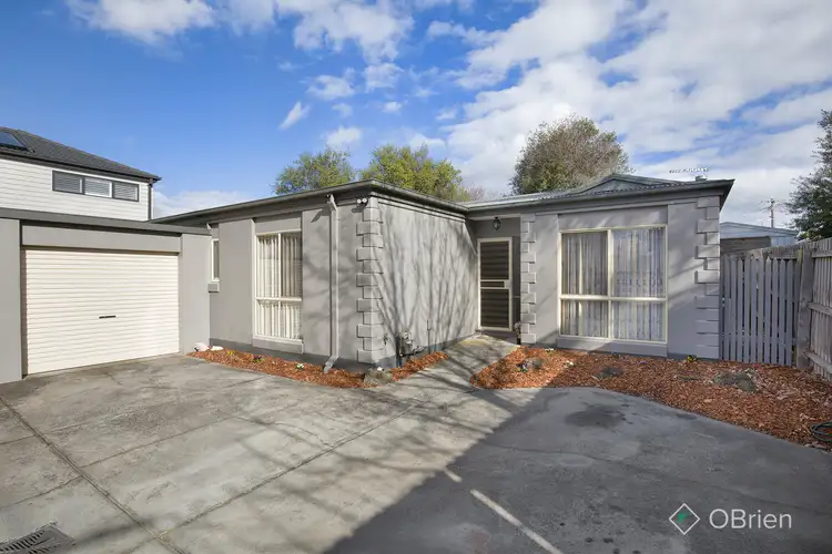 2/14 Leonard Drive, Somerville VIC 3912