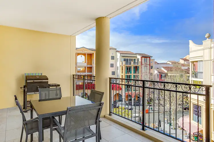 2035/3029 The Boulevard, Carrara QLD 4211