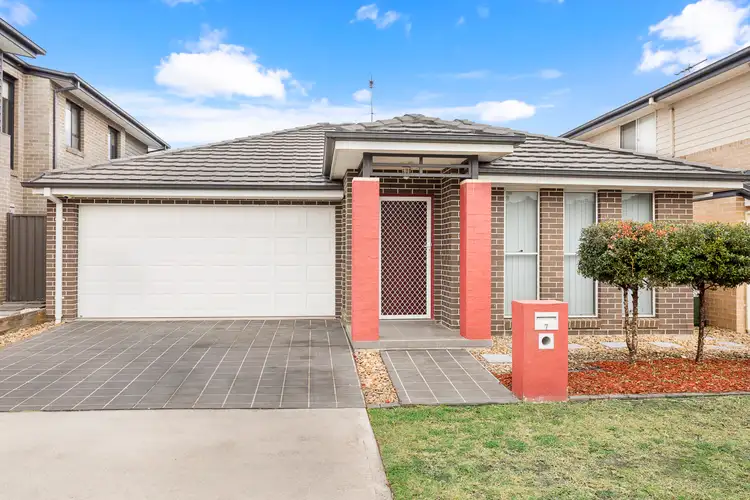 7 Kobe Street, Ropes Crossing NSW 2760