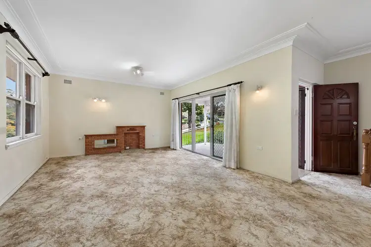 Fourth view of Homely house listing, 8 Montreal Avenue, Killara NSW 2071