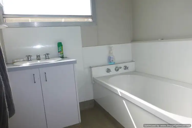 Sixth view of Homely house listing, 9 Cameron Crescent, Bairnsdale VIC 3875