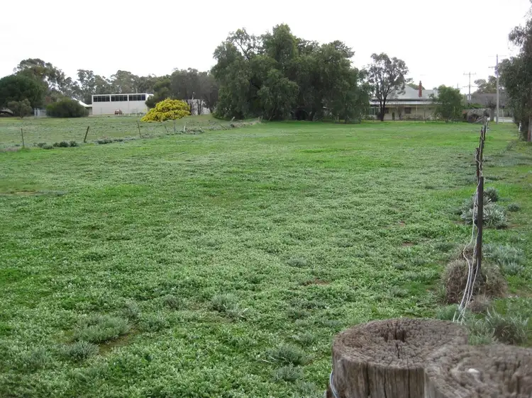 CA 9-13 Logan-Wedderburn Road, Wedderburn VIC 3518