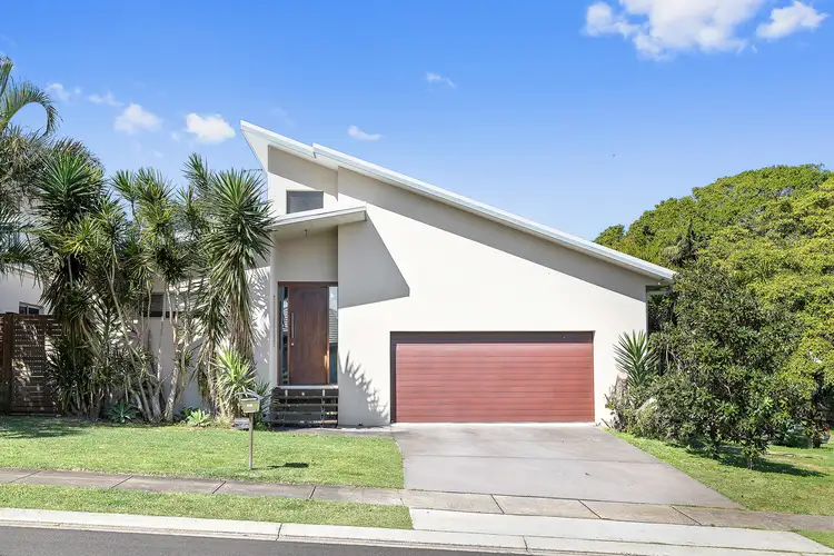 13 Mcleans Street
