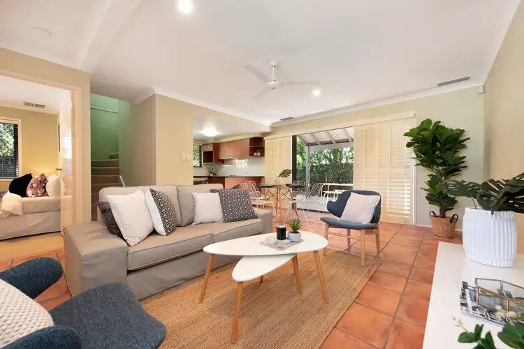 2/88 Bilyana Street, Balmoral QLD 4171