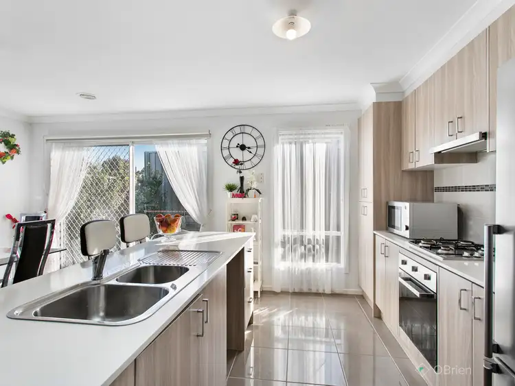 Fourth view of Homely house listing, 37 Renlik Circuit, Cranbourne North VIC 3977